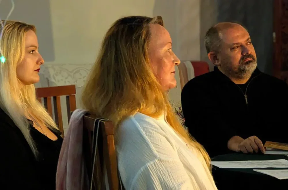 WhatsApp Image 2025-11-03 at 22.23.37 (1)